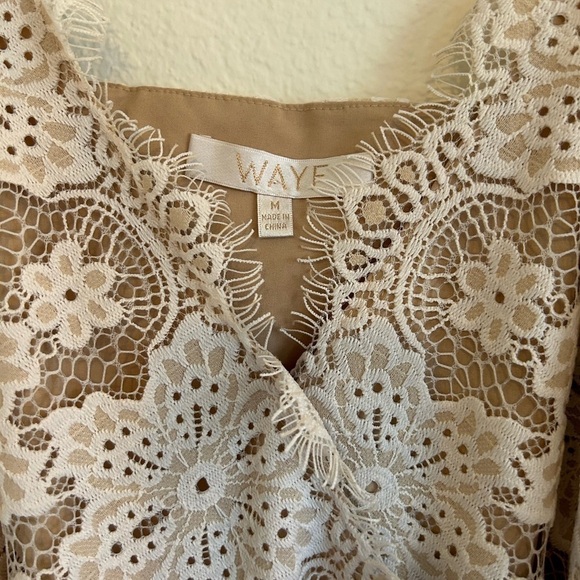 WAYF White Tan Lace V-Neck Adjustable Sleeveless Thong Bodysuit Medium - Picture 3 of 7